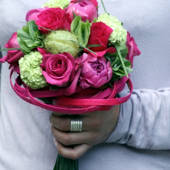 Bouquet Mariée rond fushia © Fleur d’Ô 2016
